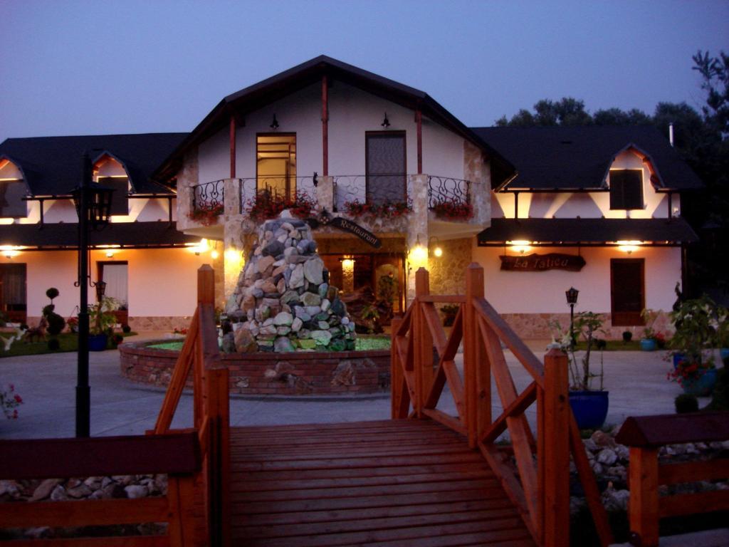 Pension La Taticu Sacalaseni Exterior foto